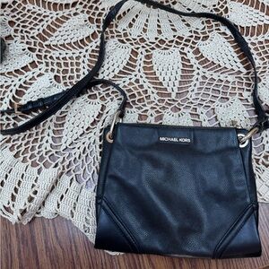 Michael Kors Pebble Leather Medium Crossbody